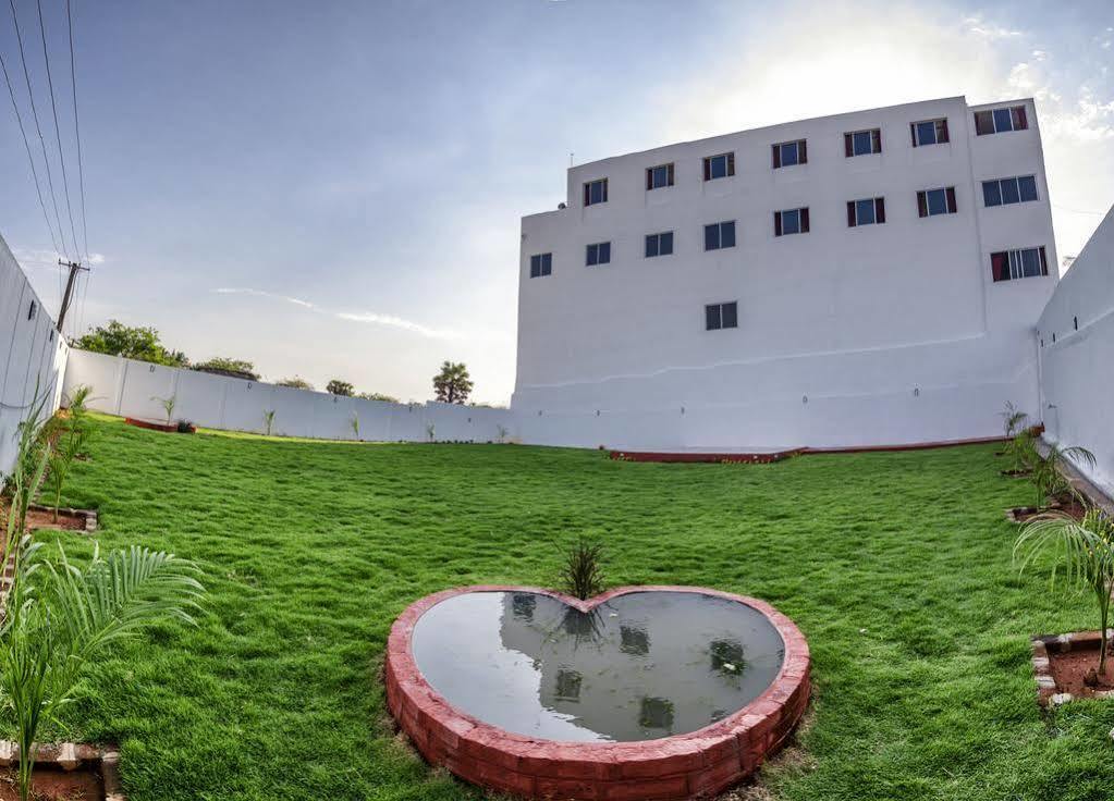 Ganesh Residency Hotel Pondicherry Luaran gambar